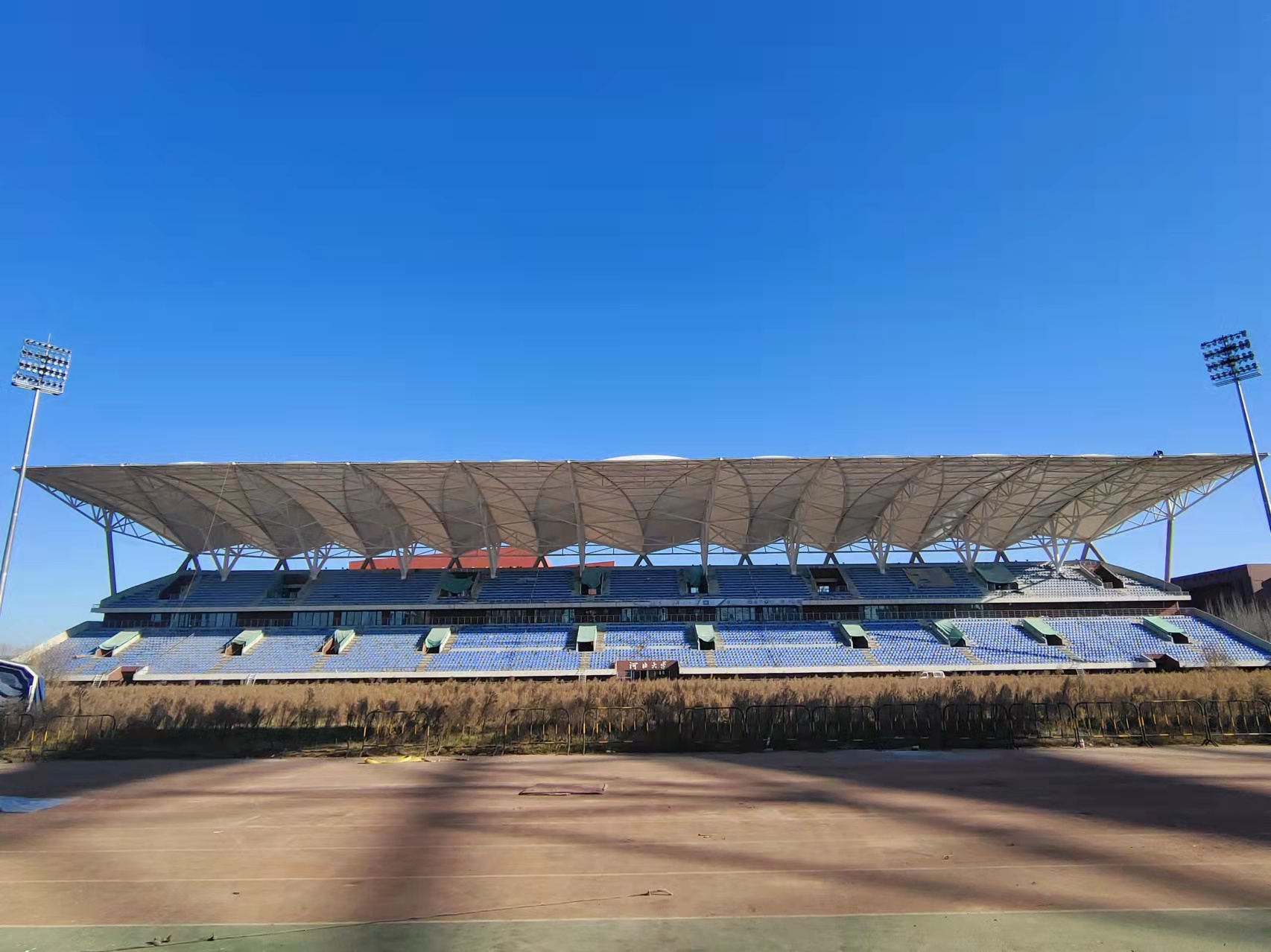 河北大學體育場