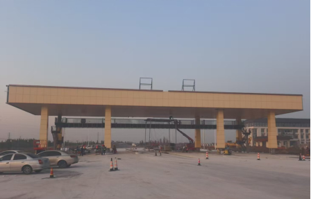 濟(jì)鄒3標(biāo)段任城、太白湖收費(fèi)站天棚