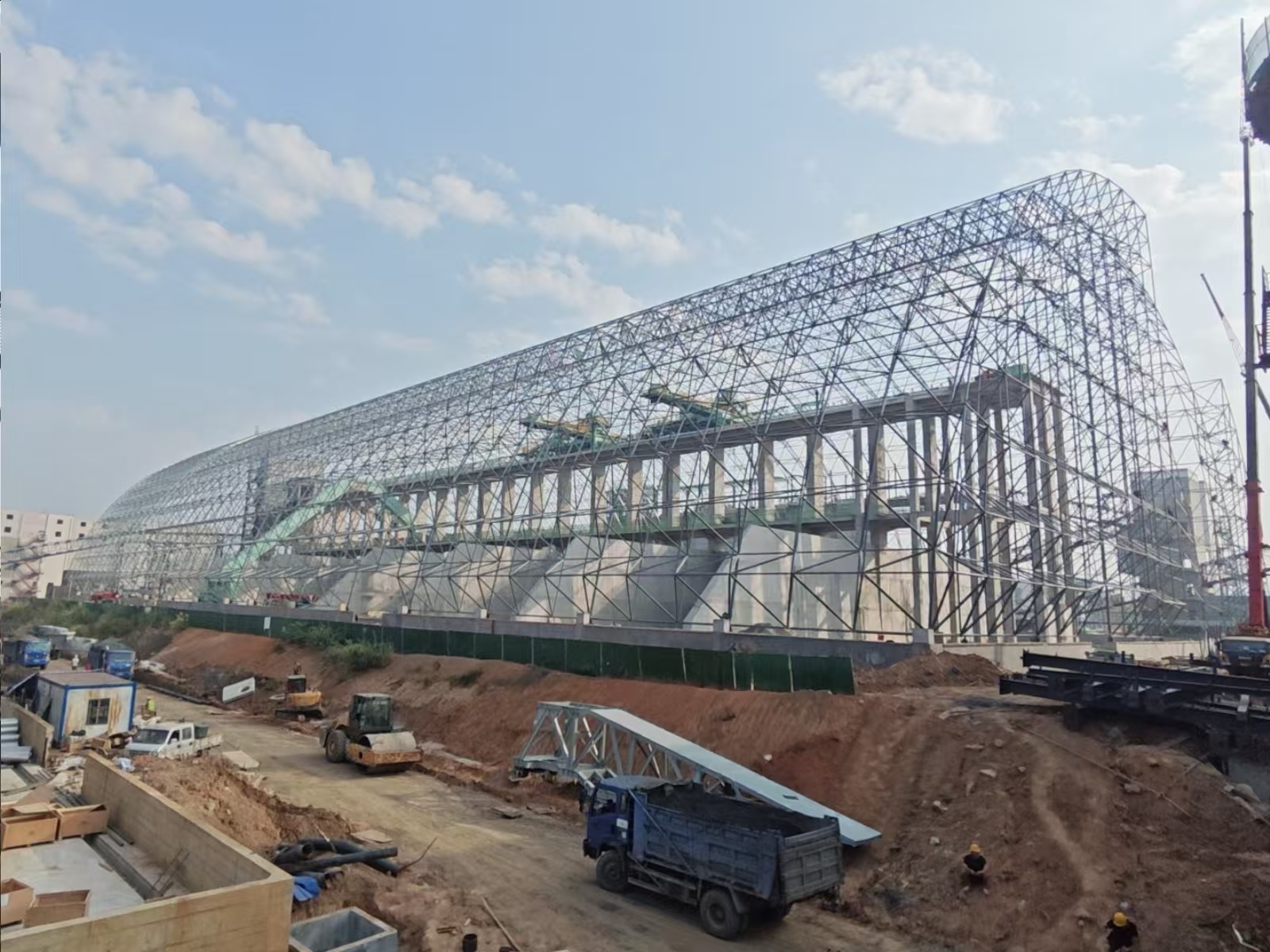 萍鄉旭陽能源有限公司年產180萬噸焦化煤棚